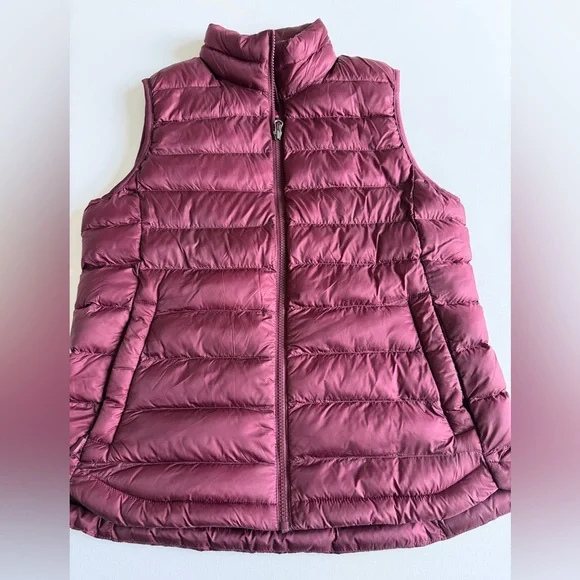 32 degrees heat quilted puffer vest Burgundy lightweight. Great for travel sizeM - Picture 1 of 10